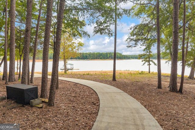 2716 Holcomb Drive, Martin, GA 30557