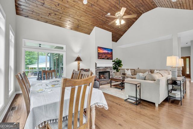 2716 Holcomb Drive, Martin, GA 30557