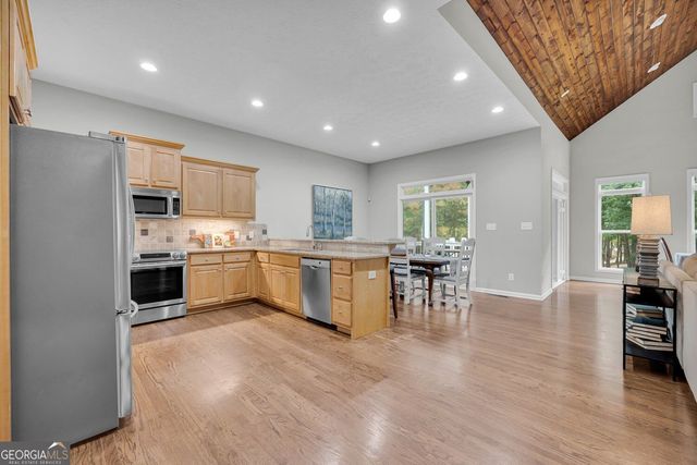 2716 Holcomb Drive, Martin, GA 30557