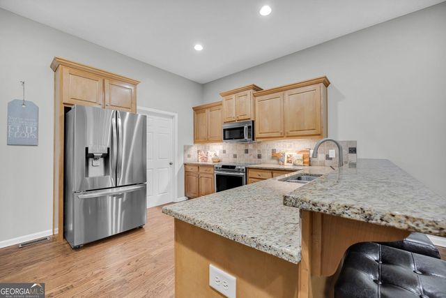 2716 Holcomb Drive, Martin, GA 30557