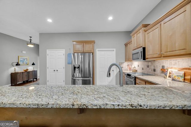 2716 Holcomb Drive, Martin, GA 30557