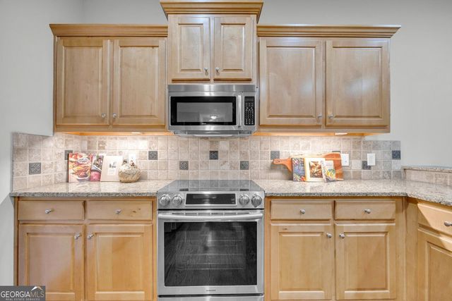 2716 Holcomb Drive, Martin, GA 30557