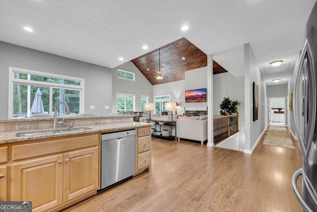 2716 Holcomb Drive, Martin, GA 30557