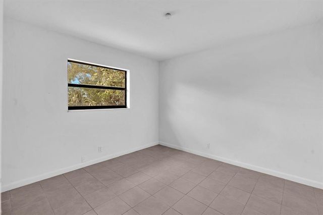 5748 NW 27th Court, Fort Lauderdale, FL 33313