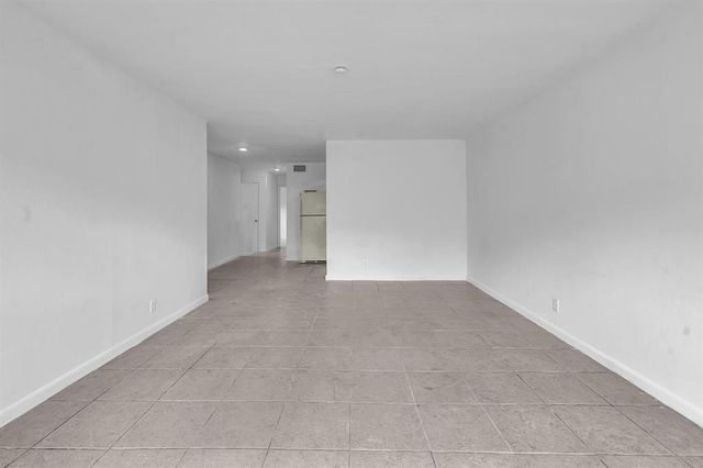 5748 NW 27th Court, Fort Lauderdale, FL 33313