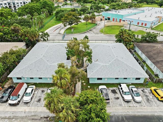 5748 NW 27th Court, Fort Lauderdale, FL 33313