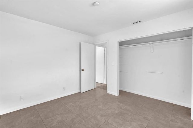 5748 NW 27th Court, Fort Lauderdale, FL 33313