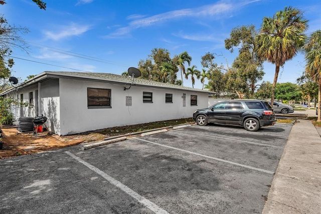 5748 NW 27th Court, Fort Lauderdale, FL 33313