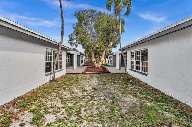 5748 NW 27th Court, Fort Lauderdale, FL 33313