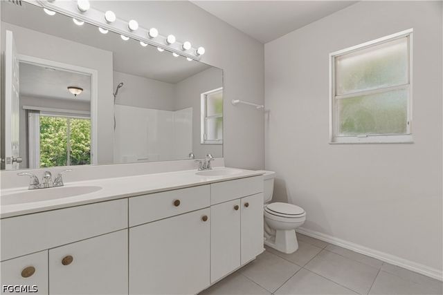 305 E 5th ST, Lehigh Acres, FL 33972