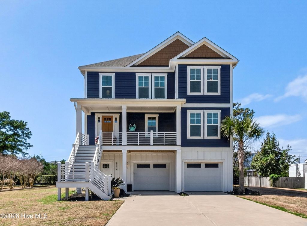 8124 Lakeview Drive, Wilmington, NC 28412