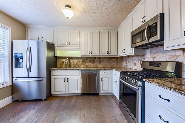 4929 Baker Plantation Way, Acworth, GA 30101