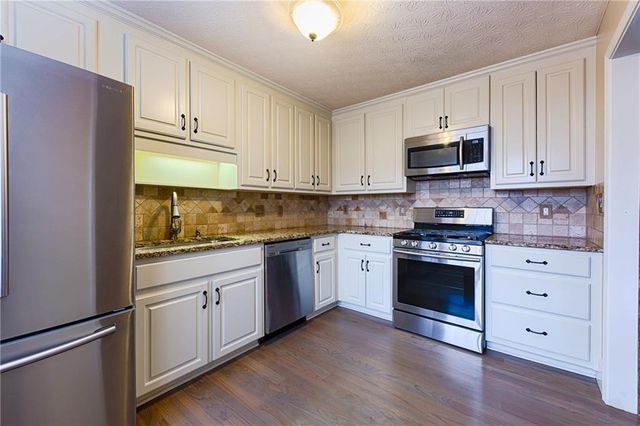 4929 Baker Plantation Way, Acworth, GA 30101