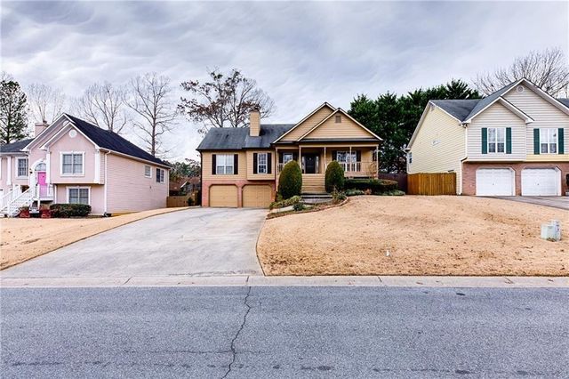 4929 Baker Plantation Way, Acworth, GA 30101