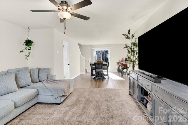 6036 Lowe Lane 353, Charlotte, NC 28214