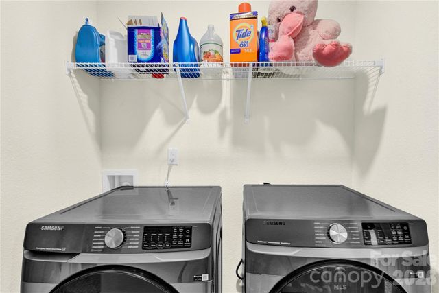 6036 Lowe Lane 353, Charlotte, NC 28214