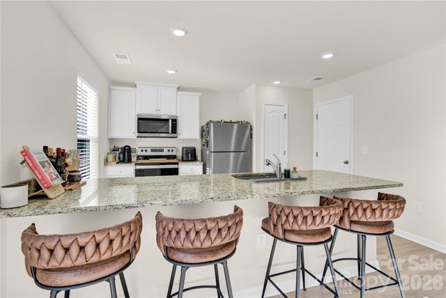 6036 Lowe Lane 353, Charlotte, NC 28214