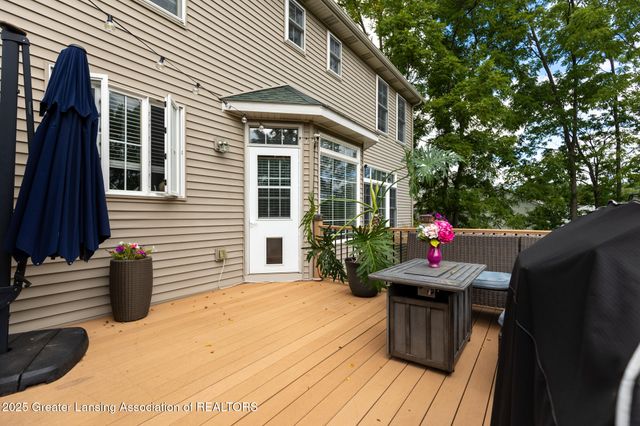 11254 Jerryson Drive, Grand Ledge, MI 48837