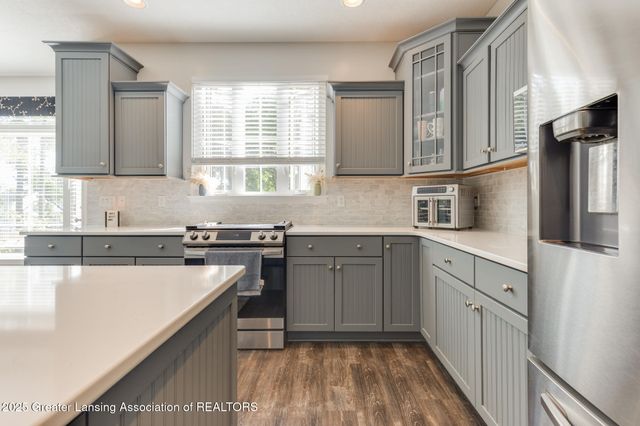 11254 Jerryson Drive, Grand Ledge, MI 48837