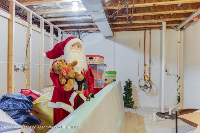 11254 Jerryson Drive, Grand Ledge, MI 48837