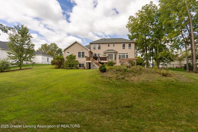 11254 Jerryson Drive, Grand Ledge, MI 48837