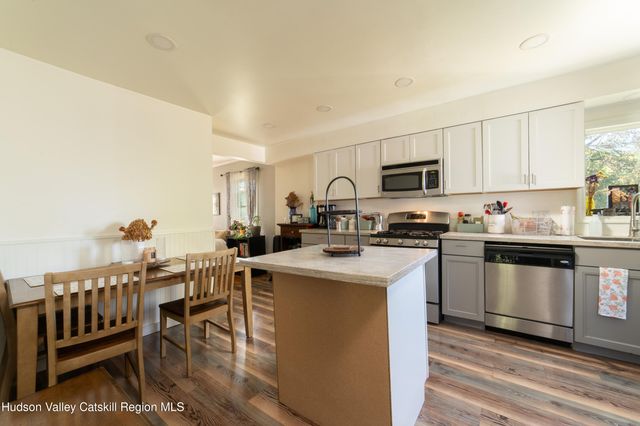 498 Route 66, Hudson, NY 12534