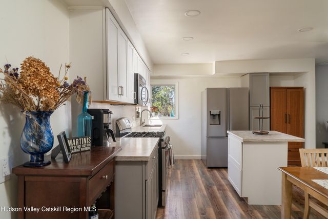 498 Route 66, Hudson, NY 12534