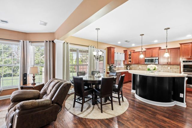 4245 Victoria Way, Lexington, KY 40515