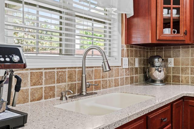 4245 Victoria Way, Lexington, KY 40515