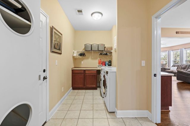 4245 Victoria Way, Lexington, KY 40515