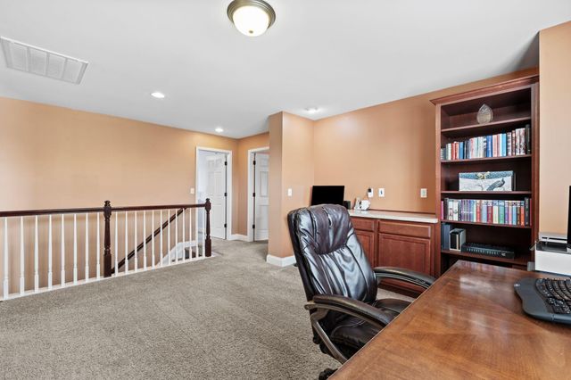 4245 Victoria Way, Lexington, KY 40515