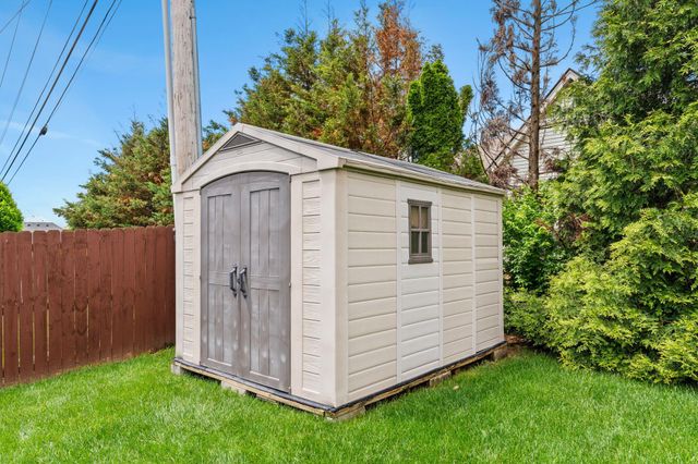 4245 Victoria Way, Lexington, KY 40515