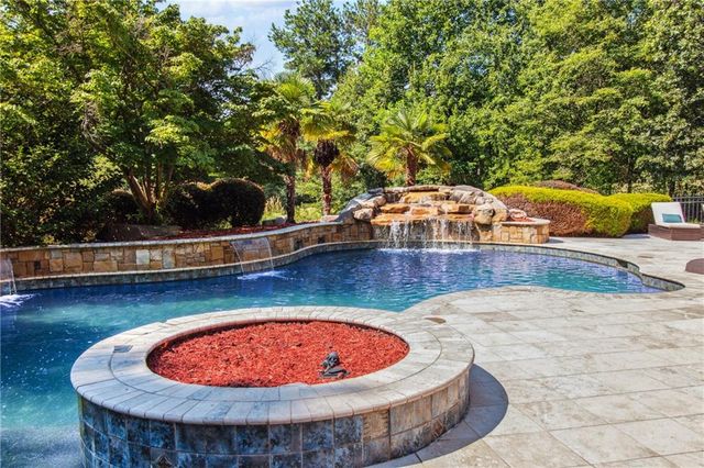 5797 Allee Way, Braselton, GA 30517