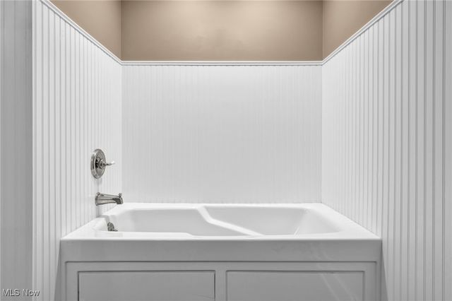 23789 Snell Road, Columbia Station, OH 44028