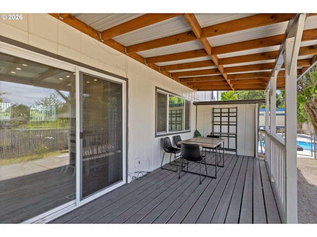 1021 Ne 195TH Ave, Portland, OR 97230