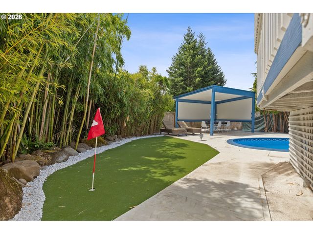 1021 Ne 195TH Ave, Portland, OR 97230