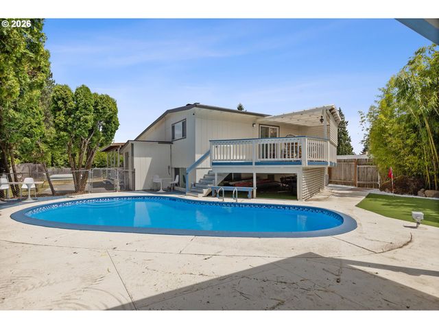 1021 Ne 195TH Ave, Portland, OR 97230