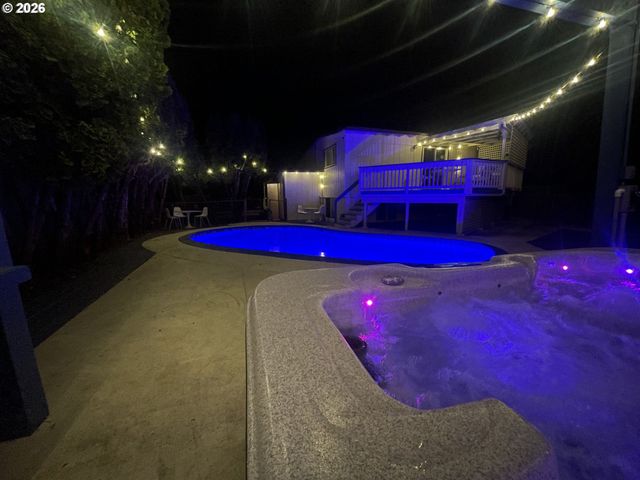 1021 Ne 195TH Ave, Portland, OR 97230