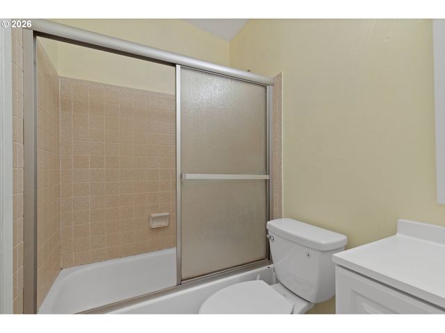 1021 Ne 195TH Ave, Portland, OR 97230
