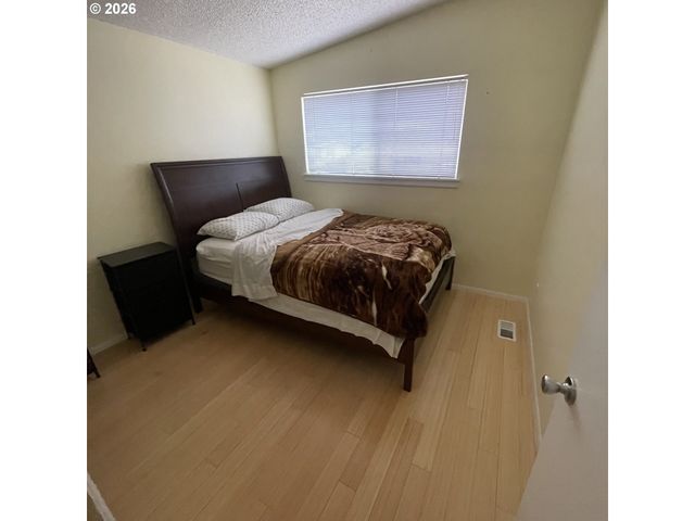 1021 Ne 195TH Ave, Portland, OR 97230