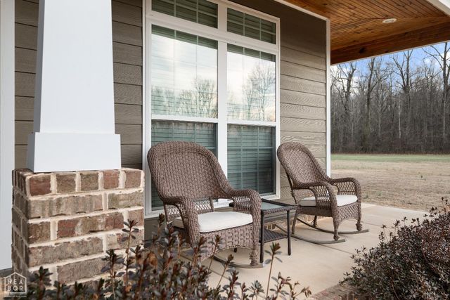 598 County Road 304, Jonesboro, AR 72401