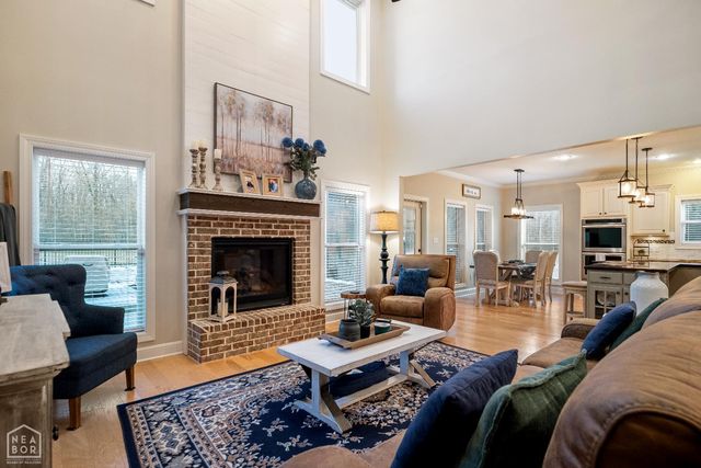 598 County Road 304, Jonesboro, AR 72401