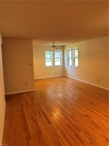 900 Colley Ave Apt 1, Norfolk, VA 23507