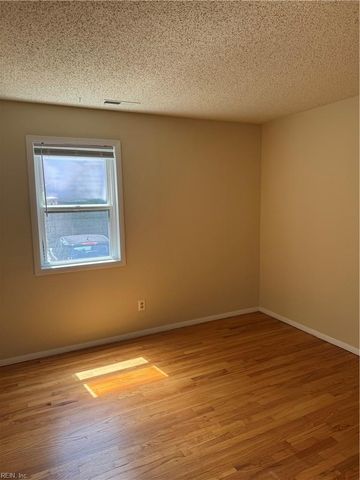 900 Colley Ave Apt 1, Norfolk, VA 23507