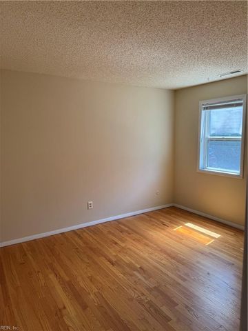 900 Colley Ave Apt 1, Norfolk, VA 23507