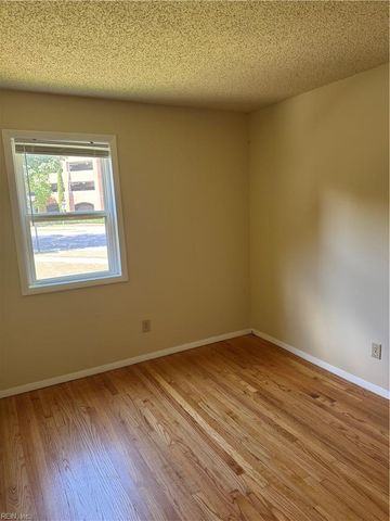 900 Colley Ave Apt 1, Norfolk, VA 23507