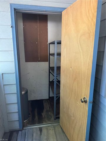 900 Colley Ave Apt 1, Norfolk, VA 23507