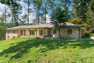 426 Vanderbilt Road, Asheville, NC 28803