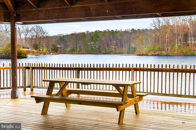 8339 KENNEDY DR, King George, VA 22485