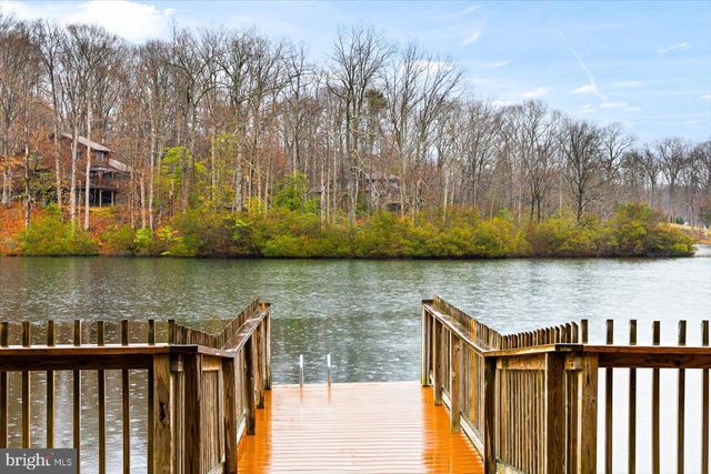 8339 KENNEDY DR, King George, VA 22485